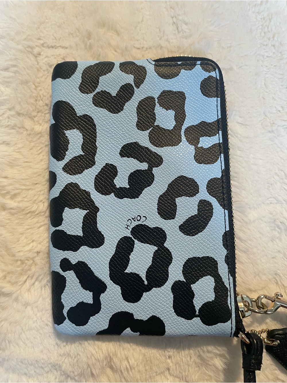 Coach Light Blue and Black Leopard Print Wristlet - Picture 4 of 9